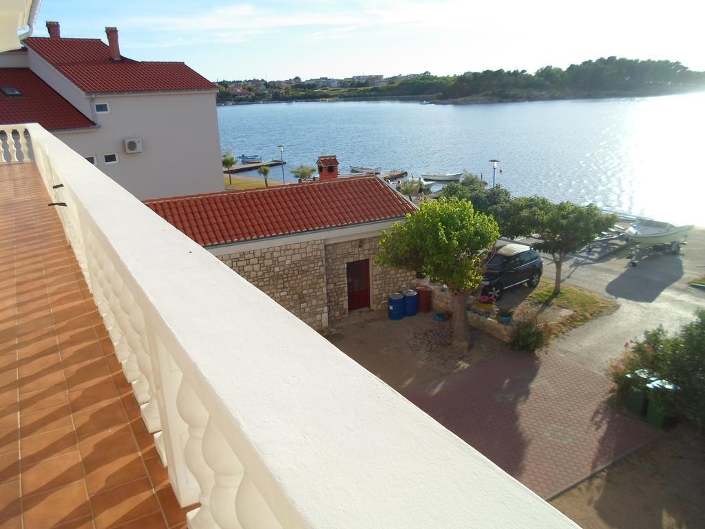 Apartments Branko Nin Quarto foto